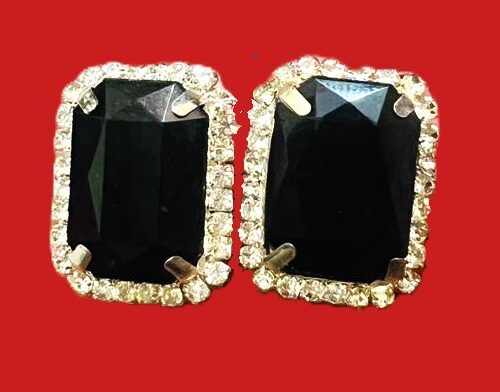 Black Elegance Studs E101